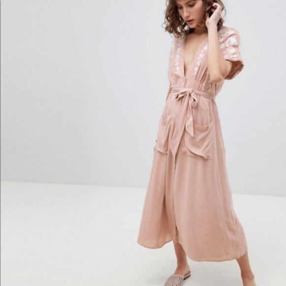 ❤️NWT Free People embroidered midi dress - Picture 4 of 8